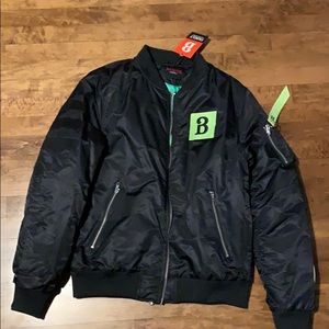 NWT Barong Family classic bomber large yellowclaw